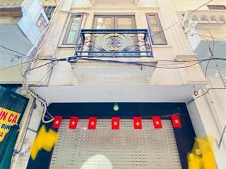 Bán nhà riêng tại gần ngõ 328, hồ tùng mậu, 8 tỷ, 48m2, chính chủ đẹp, nhiều tiện ích