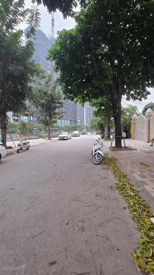 Mặt phố phú thượng tây hồ đối diện ciputra