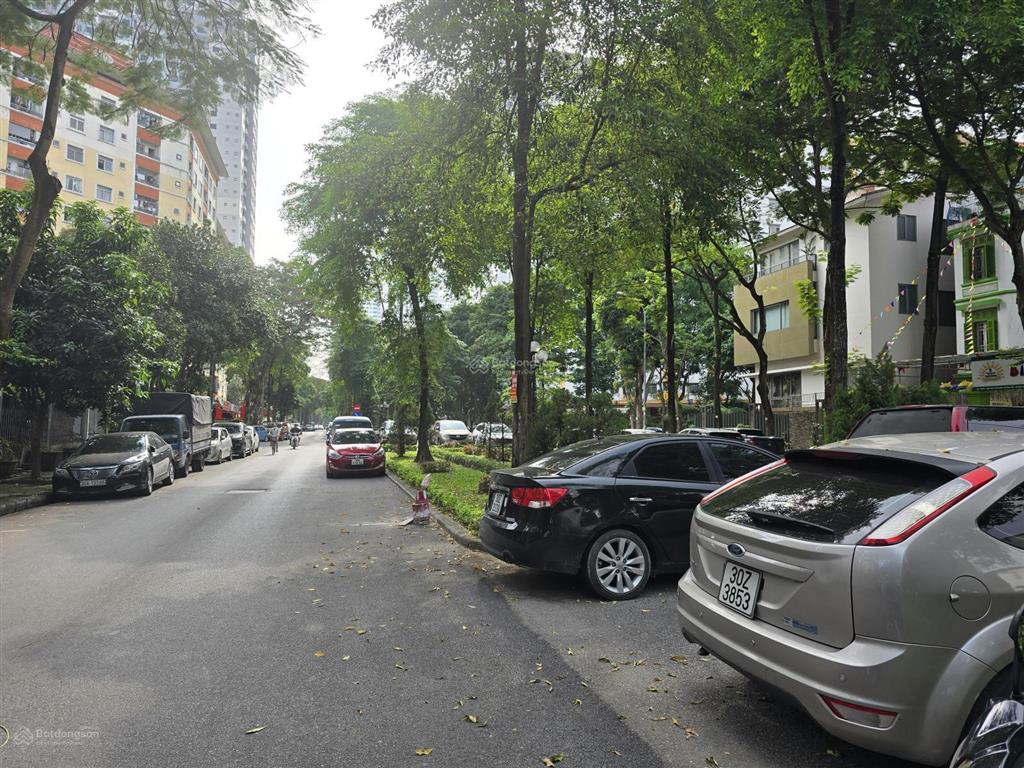 Biệt thự phố giá phát mãi ngân hàng khu bán đảo linh đàm