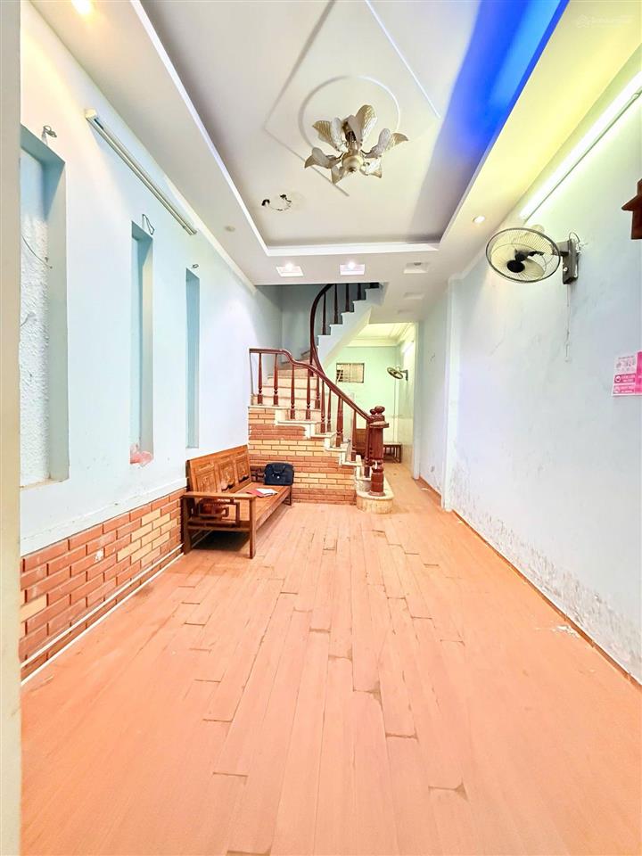 Hàng hiếm 7.5,tỷ cho 40m2 nhà quận thanh xuân