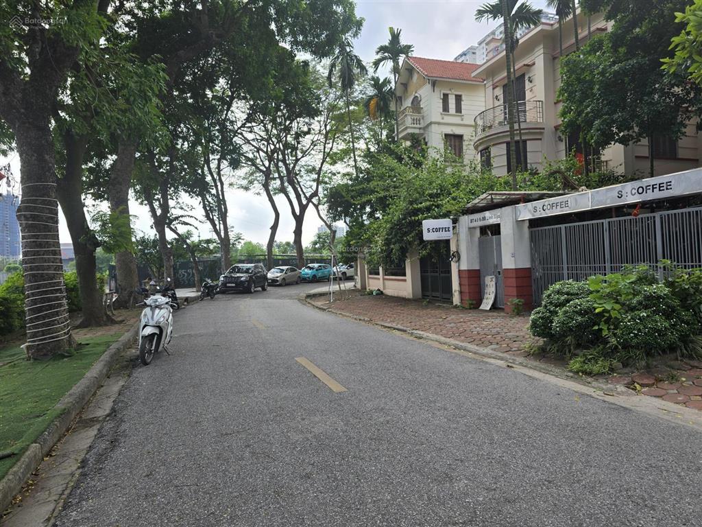 Hàng hiếm biệt thự linh đàm mà giá có 240 triệu /m2