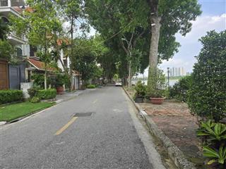 Hàng hiếm biệt thự linh đàm mà giá có 240 triệu /m2
