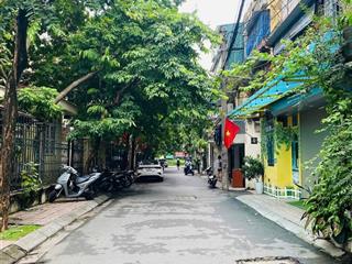 Hạ giá cần bán gấp phân lô liền kề quận thanh xuân