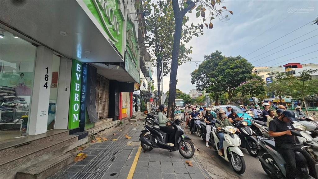 Mặt phố kim ngưu kinh doanh nhà 2 mặt phố