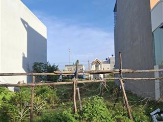 Đất nền khu dân cư đông đúc, giấy tờ rõ ràng hợp pháp sổ hồng, chính chủ