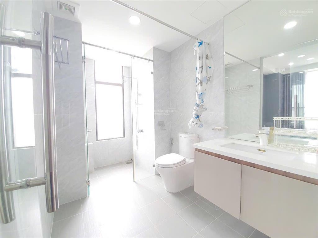 Căn hộ 3pn, 2wc, 20 triệu/th, 105m2 tại garden gate, phú nhuận chỉ với giá tốt