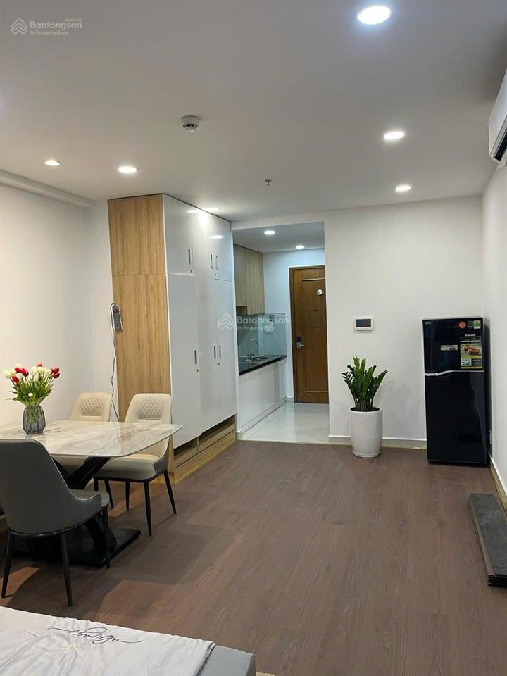 Cho thuê cc tại sky center, 9,5 triệu, 36m2, 1pn + 1wc + nội thất cơ bản