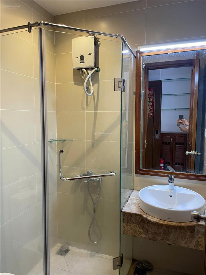 Cho thuê cc tại sky center, 9,5 triệu, 36m2, 1pn + 1wc + nội thất cơ bản