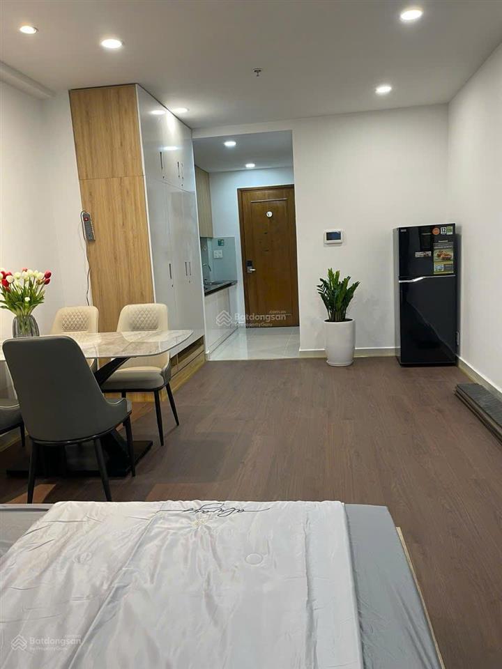 Cho thuê cc tại sky center, 9,5 triệu, 36m2, 1pn + 1wc + nội thất cơ bản