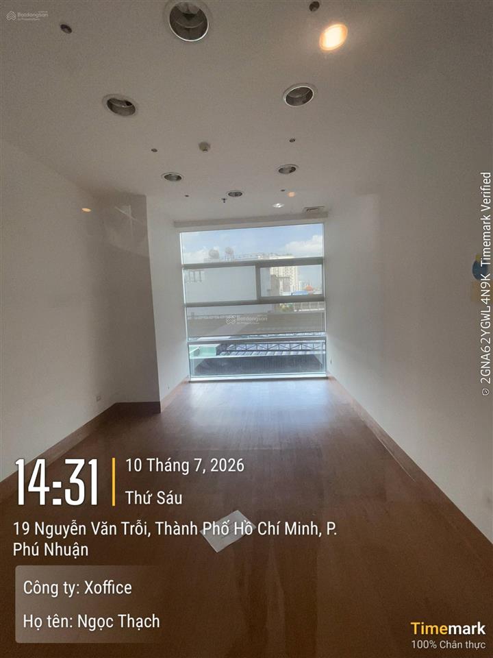 Cho thuê văn phòng tại the prince residence, 8 triệu, 14m2, cửa sổ full kính, thoáng mát