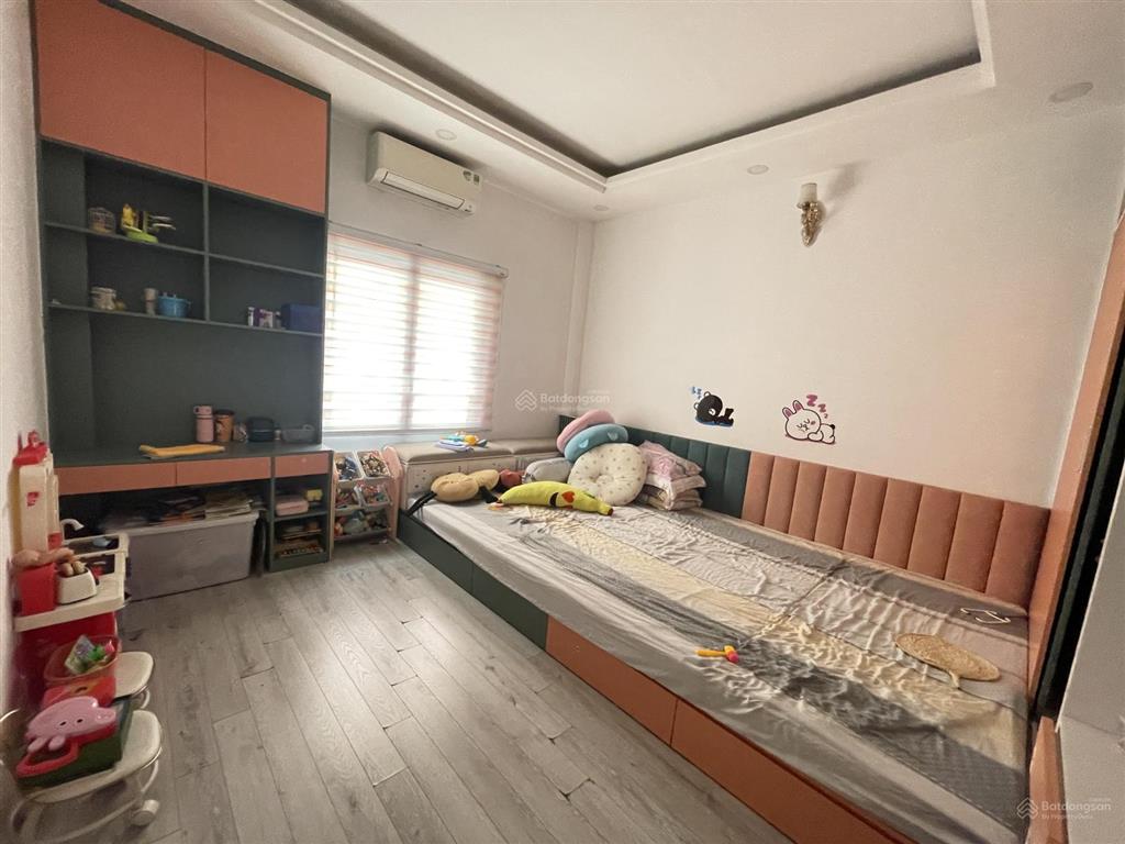 Bán nr tại 98 đường 23, bình phú, 15 tỷ vnd, 83m2, 4pn, 5wc, pháp lý đầy đủ, giá ưu đãi