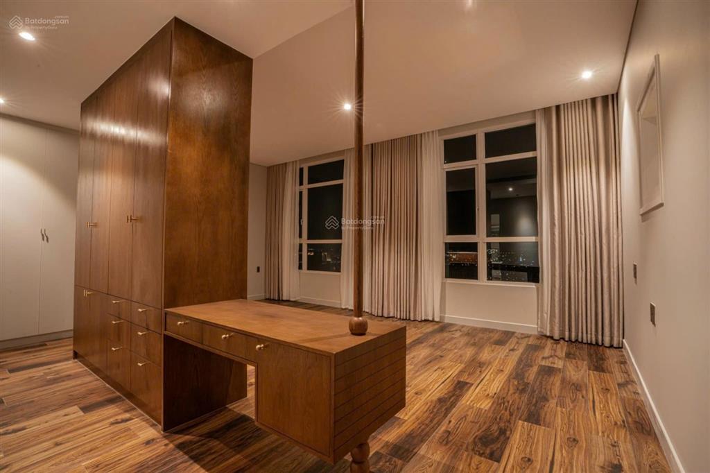 Bán penthouse 5 phòng ngủ vista verde 439m2, full nội thất tòa orchid  view trung tâm thành phố