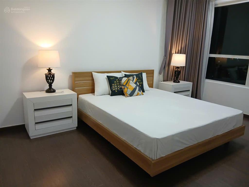 Cho thuê căn hộ vista verde 3 phòng ngủ, 136m2, full nội thất, giá 33 triệu