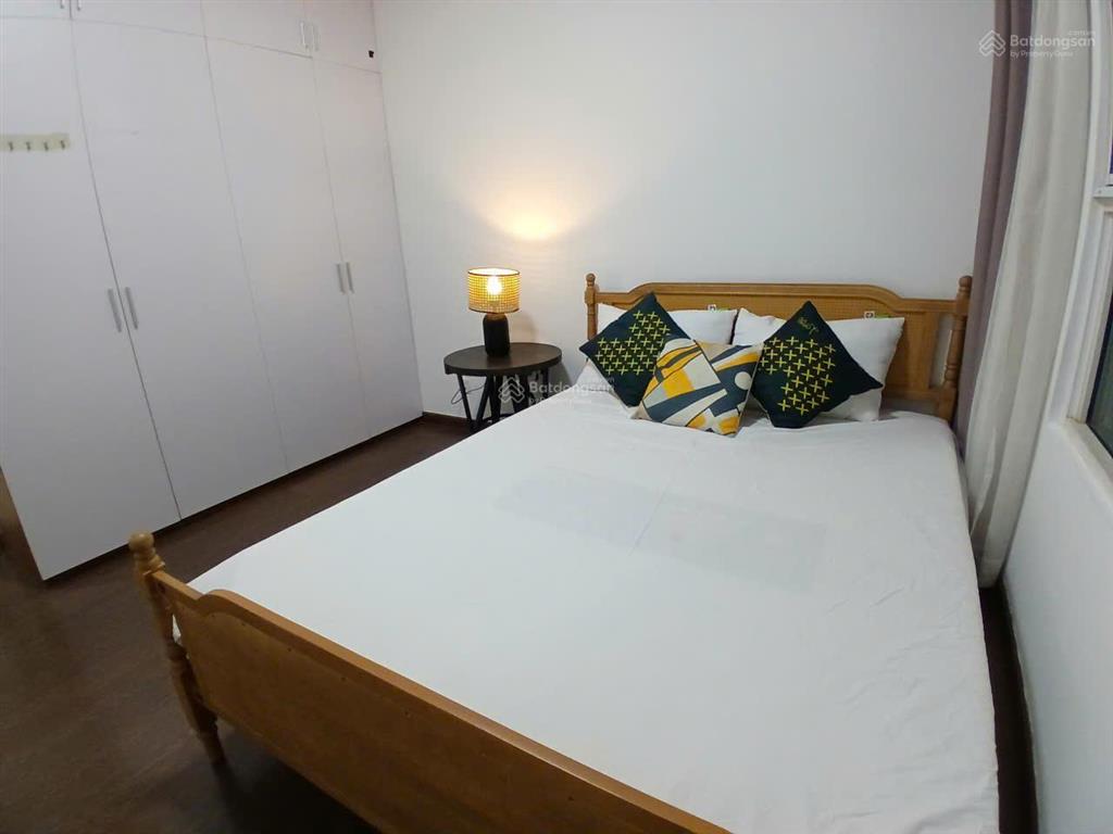 Cho thuê căn hộ vista verde 3 phòng ngủ, 136m2, full nội thất, giá 33 triệu