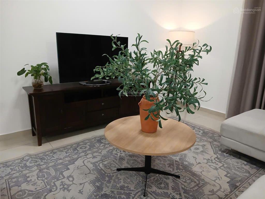 Cho thuê căn hộ vista verde 3 phòng ngủ, 136m2, full nội thất, giá 33 triệu