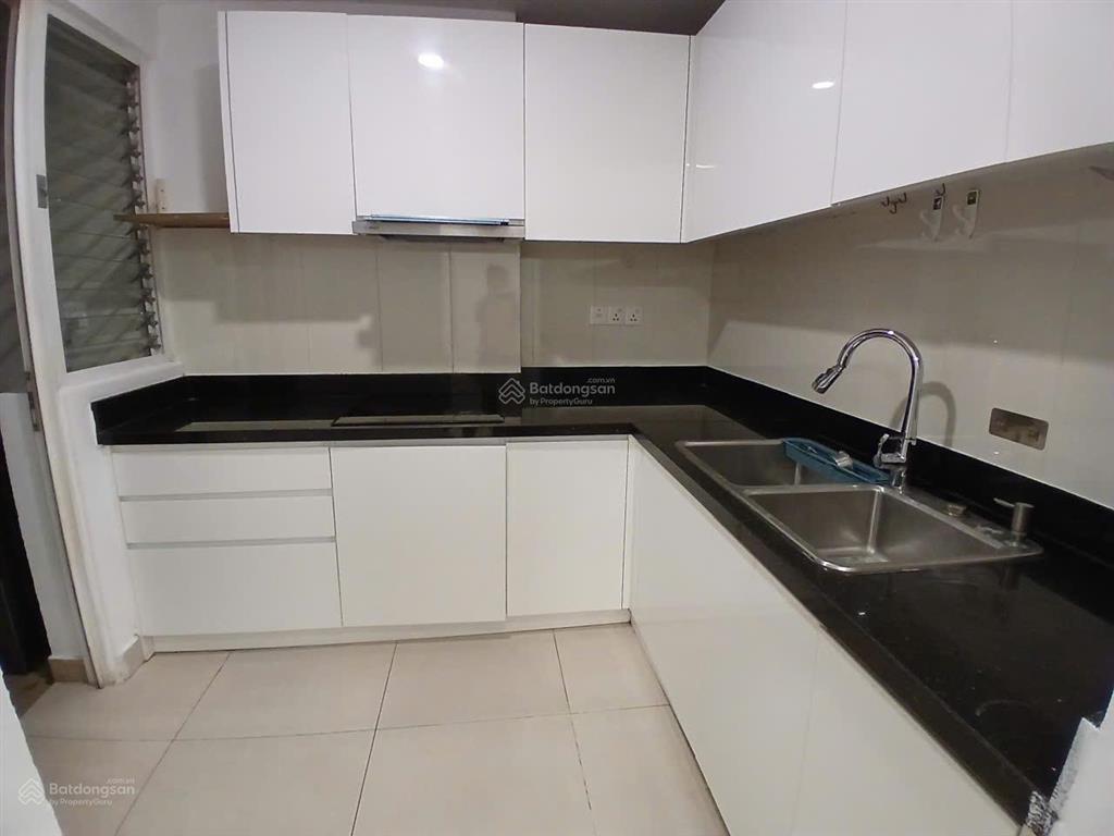 Cho thuê căn hộ vista verde 3 phòng ngủ, 136m2, full nội thất, giá 33 triệu