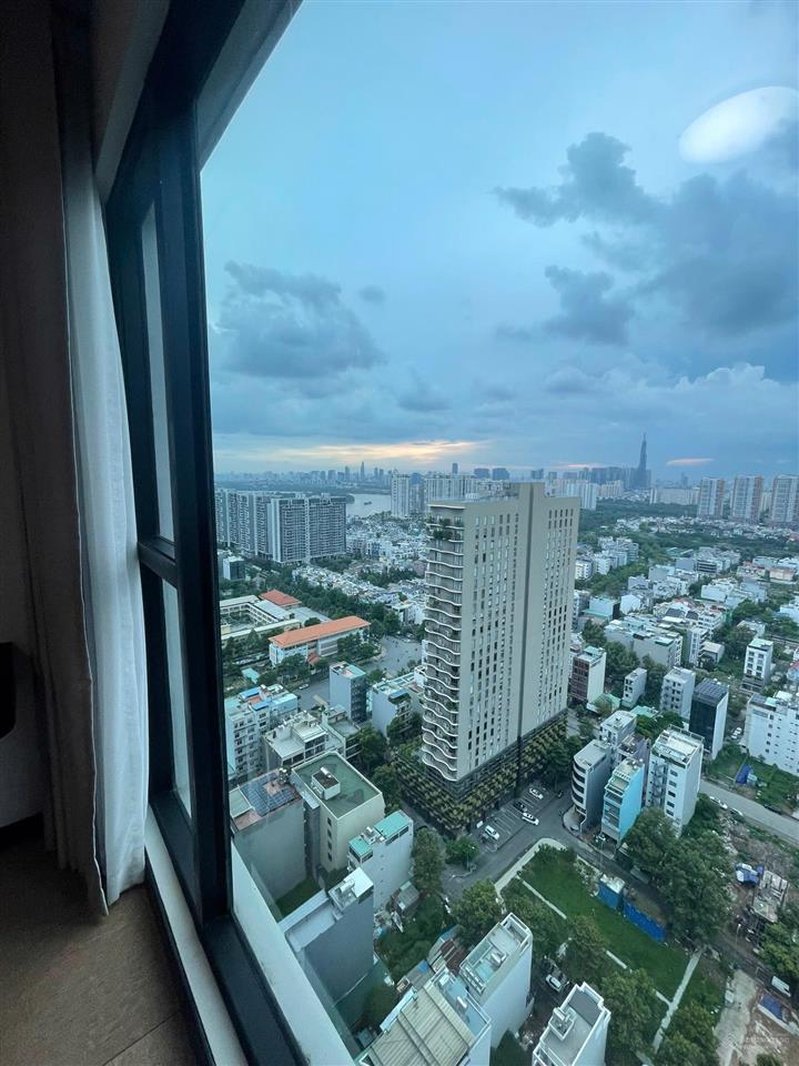 Cho thuê căn hộ feliz en vista 3 phòng ngủ 107m2, nội thất cơ bản, giá 32 triệu