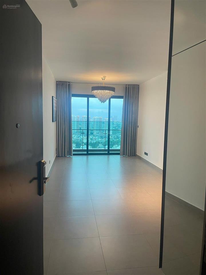 Cho thuê căn hộ feliz en vista 3 phòng ngủ 107m2, nội thất cơ bản, giá 32 triệu