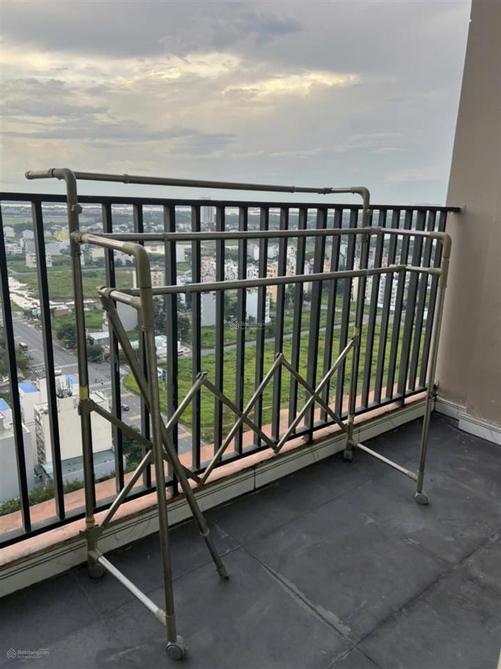 Cho thuê duplex vista verde 4 phòng ngủ  216m2  full nội thất