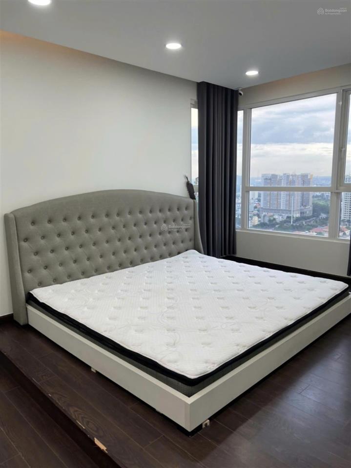 Cho thuê duplex vista verde 4 phòng ngủ  216m2  full nội thất