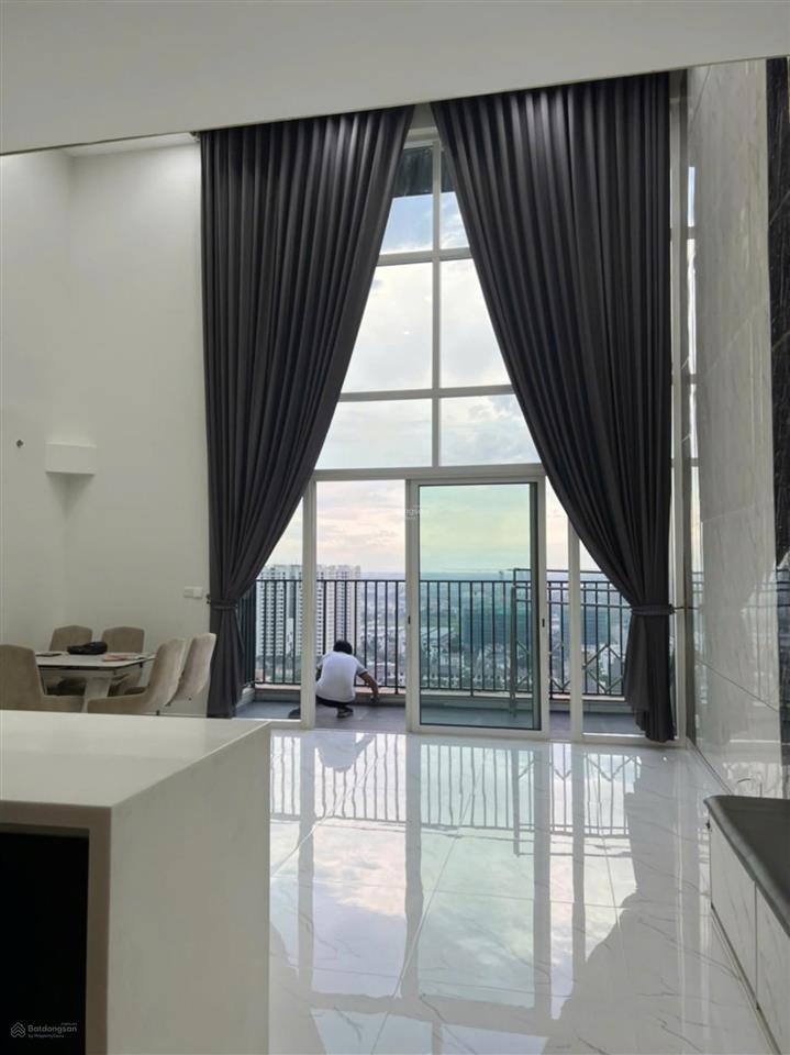 Cho thuê duplex vista verde 4 phòng ngủ  216m2  full nội thất