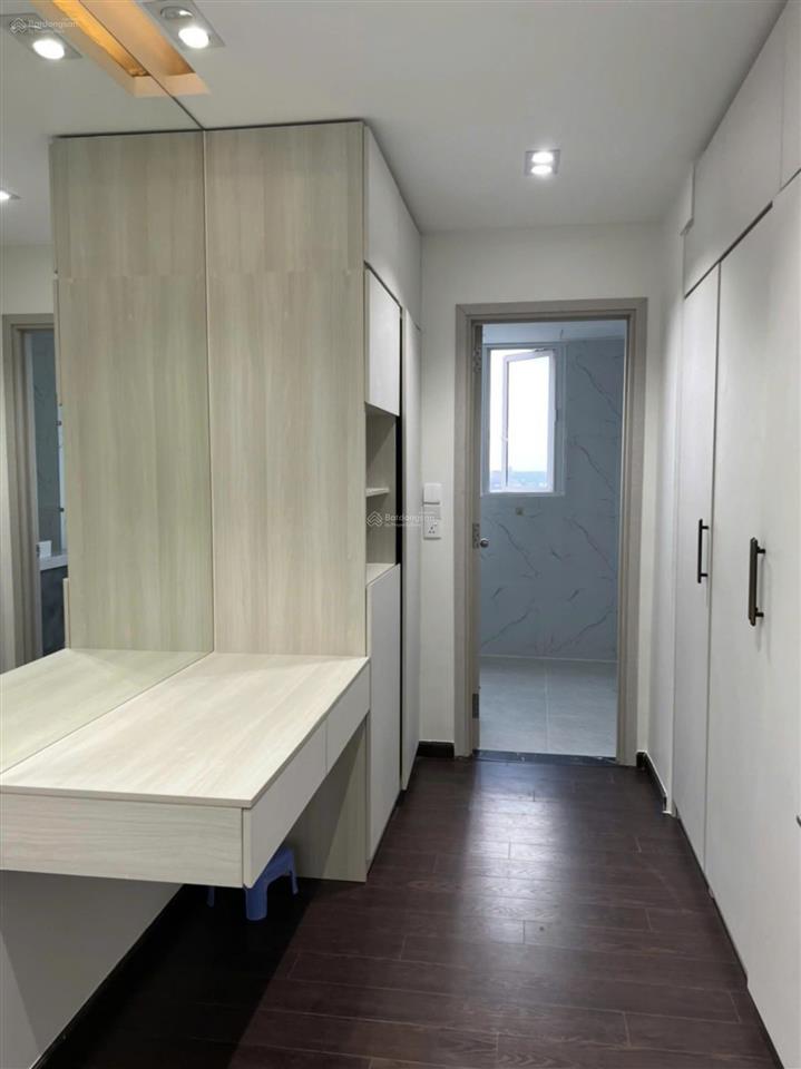 Cho thuê duplex vista verde 4 phòng ngủ  216m2  full nội thất