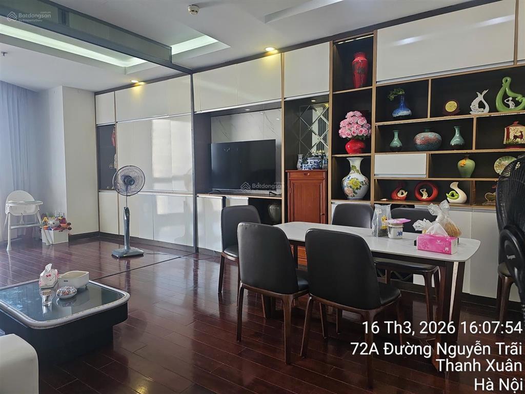 Bán nhanh căn hộ 3 phòng ngủ 128,6 m2 royal city giá 14,3 tỷ  0985 676 ***