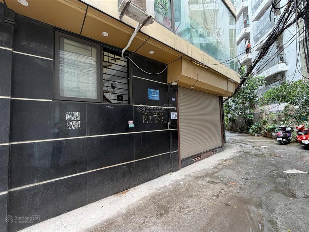 Nguyễn văn huyên  chỉ 13 tỷ  40m, mt 10m  5 tầng  ô tô tránh , vào nhà  lô góc  ngõ thông .