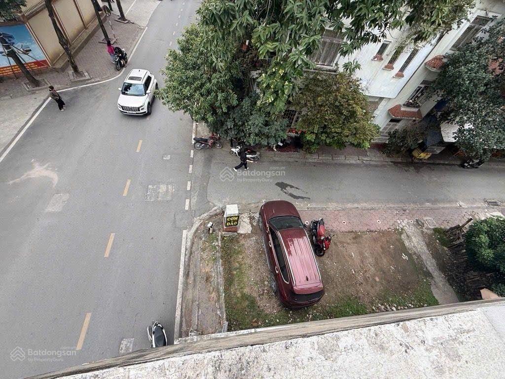 Mp hoàng sâm  19,2 tỷ  vỉa hè  lô góc 3 thoáng  45m , mt 4,2m  4 tầng dân xây  3 ô tô tránh .
