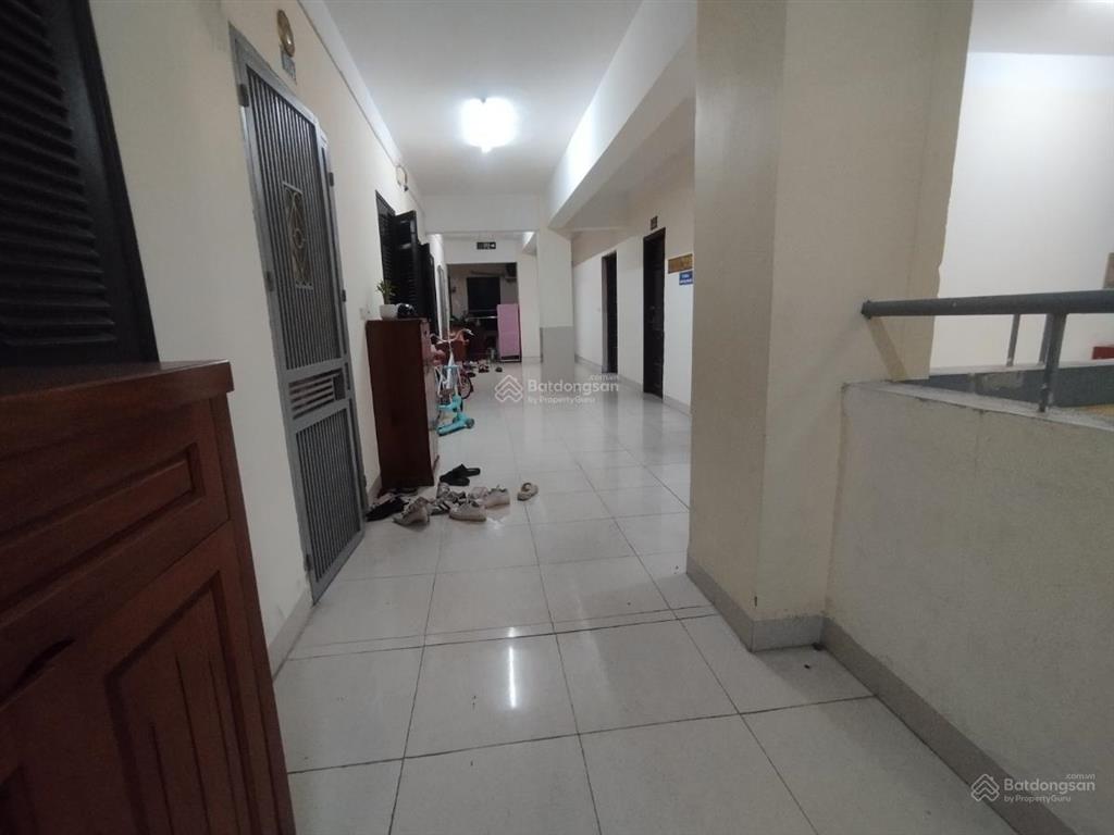 Chỉ 5.7 tỷ  chung cư hoàng quốc việt  70m2  2 ngủ, 1 khách, 1 bếp  đủ nội thất  slot gửi ô tô