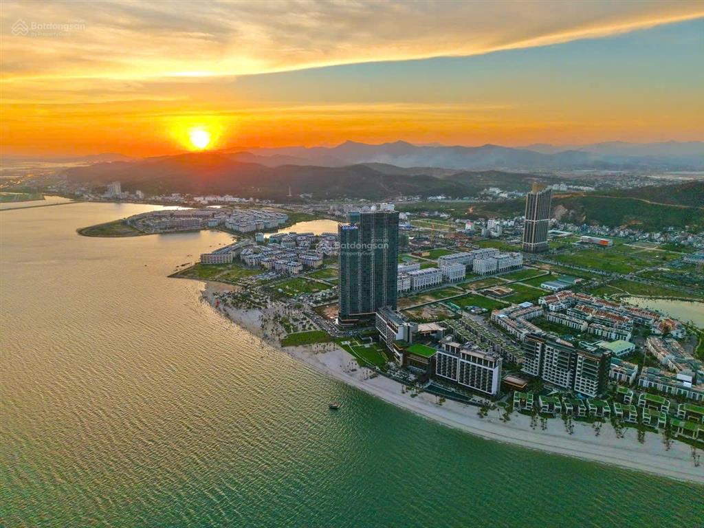 Bán căn hộ 1 phòng ngủ lợi nhuận 636tr/năm. tầng cao góc view đẹp