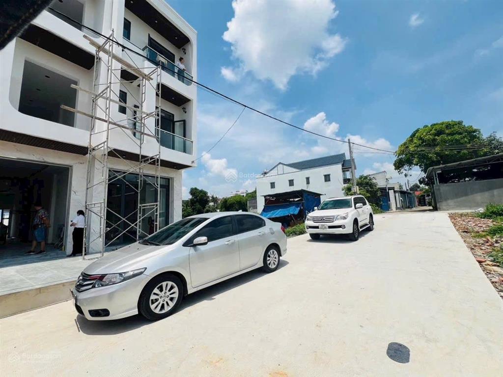 Bán nhà riêng tại hồ văn cống, tương bình hiệp, thủ dầu một, giá siêu hời, 120m2