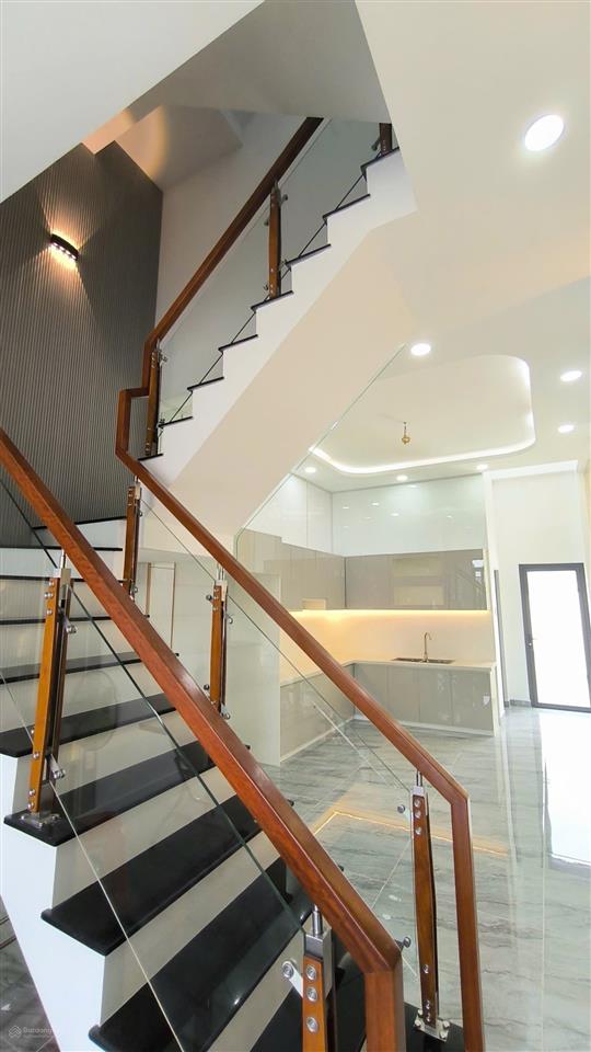 Bán nhà riêng tại hồ văn cống, tương bình hiệp, thủ dầu một, giá siêu hời, 120m2