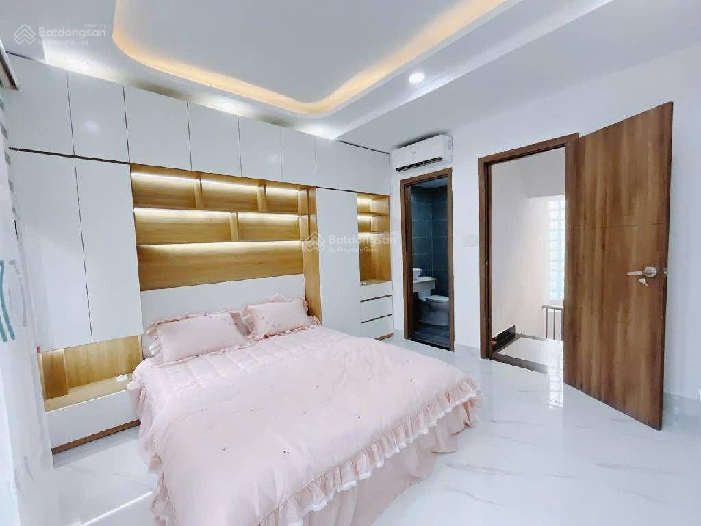 Bán nhà dtsd 150m2 3pn đường bến vân đồn, quận 4 chỉ hơn 7 tỷ