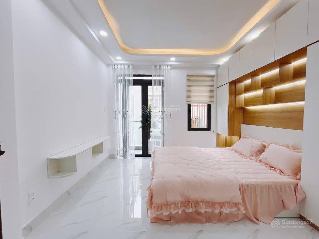 Bán nhà dtsd 150m2 3pn đường bến vân đồn, quận 4 chỉ hơn 7 tỷ