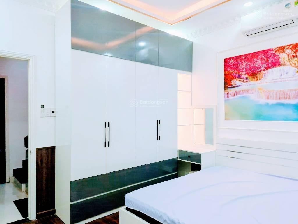 Bán nhà 4 tầng 5pn  4 x 18.5 mặt tiền trần trọng cung quận 7.