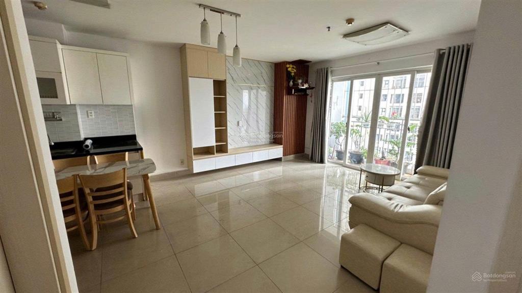 Bán nhanh căn hộ tại charm city 2pn 1wc  giá 2,1 tỷ  phòng khách rộng thoáng mát