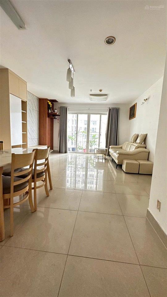 Bán nhanh căn hộ tại charm city 2pn 1wc  giá 2,1 tỷ  phòng khách rộng thoáng mát