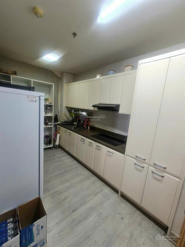 Bán nhanh charm plaza 2pn1wc diện tích 72m², giá 2,1 tỷ, nhà sẵn sổ sẵn vào ở ngay.