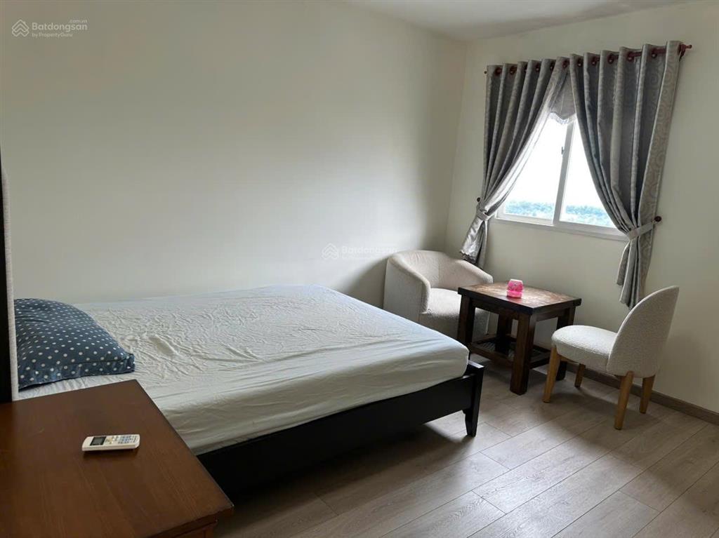 Bán nhanh căn hộ giá 1,45 tỷ bao thuế phí tại charm plaza 1pn + nhà thoáng dọn vào ở ngay.