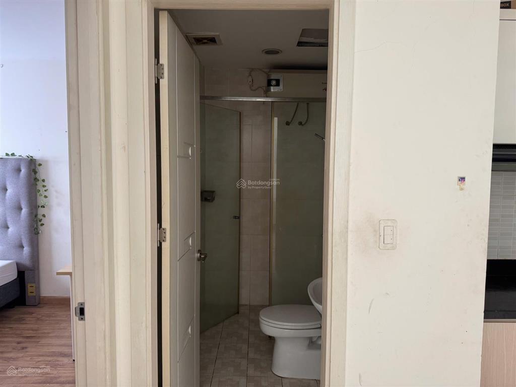 Nhà sổ sẵn, nội thất sẵn dọn vào ở ngay. dt 45m2 1pn view hướng mát mẻ, giá 1,5 tỷ bao thuế phí.