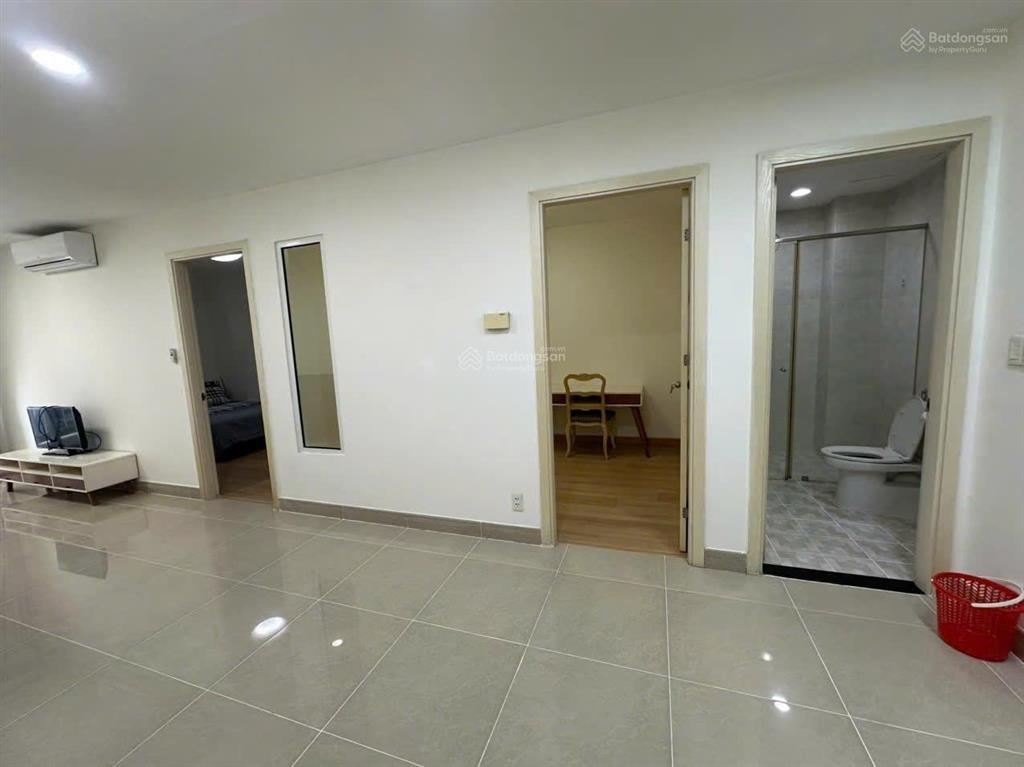 Charm plaza 2pn1wc diện tích 60m²  full nội thất, chủ nhà bán nhanh giá 1,8tỷ
