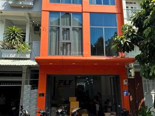 Nhà lê thị hồng phường gò vấp 5,1m x 18m 5 tầng đường xe tải chỉ 15 tỷ