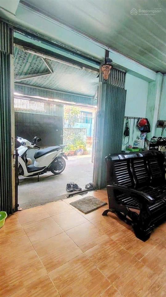 Cơ hội đầu tư phân lô nhà cũ cấp 4 lâu đời đường số 18 phường 8gò vấp dt 11mx17m cn 187m2.