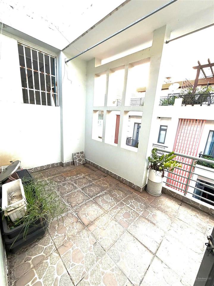 Cơ hội đầu tư tốt nhà 3 lầu quang trung 4x15m p. 8 gv gần công viên làng hoa,chợ hạnh thông tây.