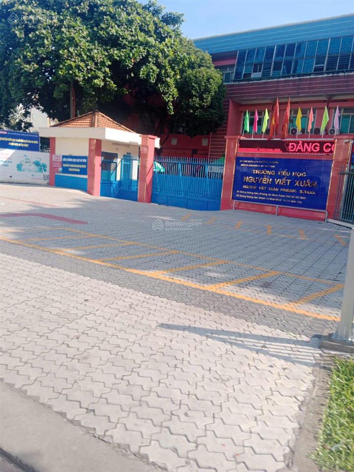 Bán dãy nhà trọ dương quãng hàm phường 5, dt 7 x18 m hẻm xe tải 6m được xây cao 5 tầng.