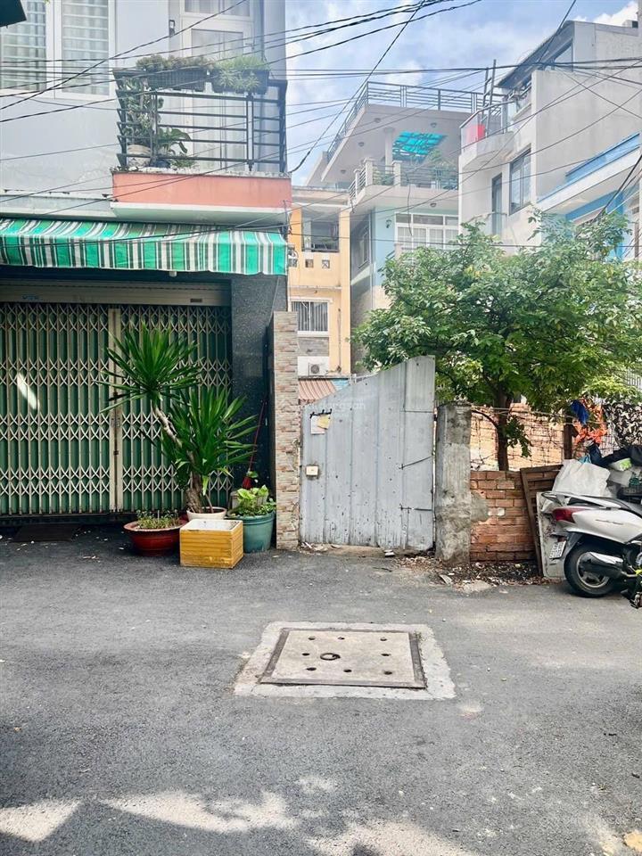 Bán đất hẻm 1 trục đường quang trung p.10, dt 5x16,6m, cách mt quang trung 20m