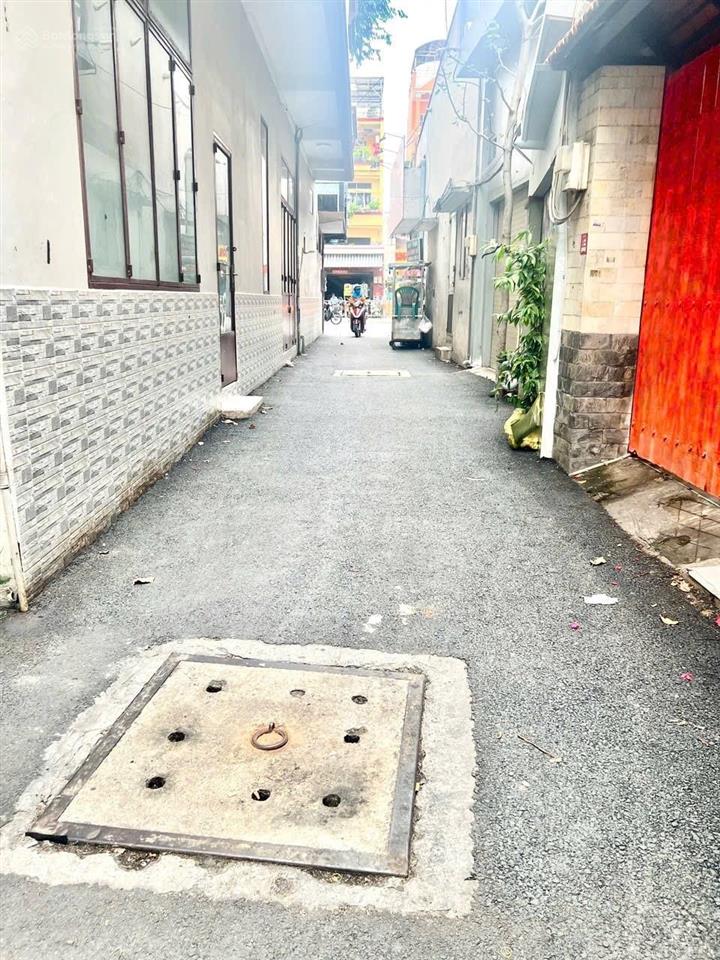 Bán đất hẻm 1 trục đường quang trung p.10, dt 5x16,6m, cách mt quang trung 20m