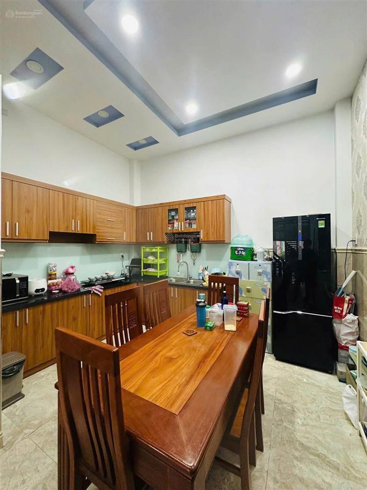Bán nhà gò vấp nguyễn văn khối ngay công viên làng hoa 4x13m đúc 2 lầu