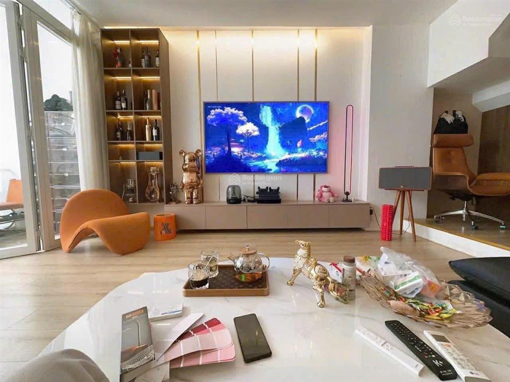 Bán nhà đ. quang trung p.8  gò vấp 5 tầng gần chợ hạnh thông tây, dt 4x18.5m cn 74m2.hướng tây bắc
